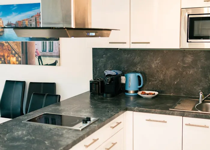 306 London 59m2 4-8 Pers Extra Bedroom Apartament